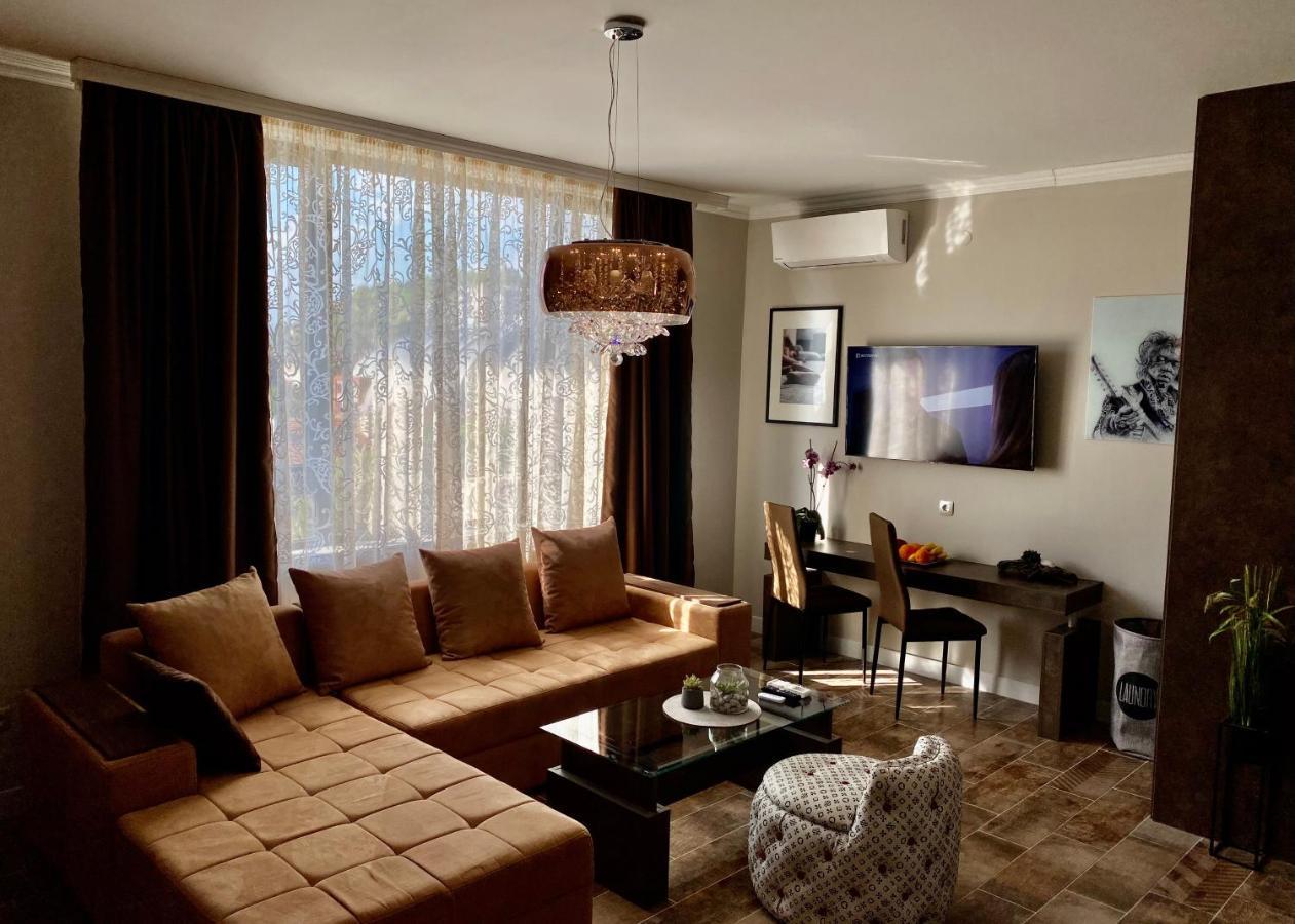 Luxury Apartments Ivon Plovdiv Ngoại thất bức ảnh